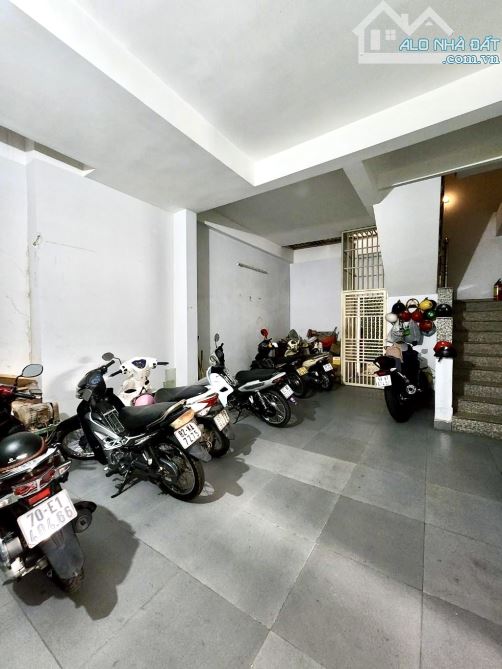 Bán nhà 2 trong 1-Bùi quang Là, P12 Gò vấp-có sẵn dãy CHDV cho thuê- nhỉnh 14tỷ - 9