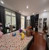 Cho thuê nhà Phùng Chí Kiên – Cầu Giấy DT 136m x 4 tầng, đủ đồ, ôtô đỗ giá 23tr/th