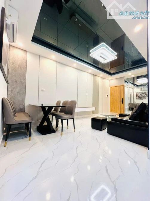TẬP THỂ KIM LIÊN – TẦNG 4 – THOÁNG ĐẸP FULL ĐỒ- 80M – 3,86 TỶ