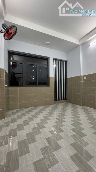 ÂU CƠ P9 TÂN BÌNH NGAY LÊ ĐẠI HÀNH - 40M2 5 TẦNG 5PN HẺM 3M - 4