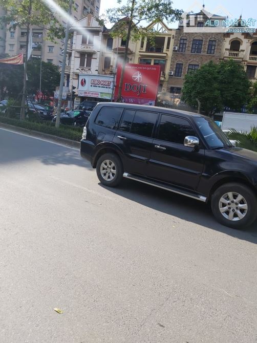 Bán nhà mặt phố Nguyễn Hữu Thọ và mặt phố Đại Từ, sổ đỏ 150m2, mặt tiền 8m, 112 tỷ