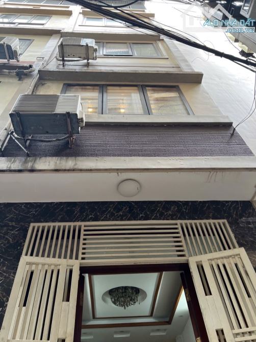Bán nhà phố trương định 32m2 5 tầng còn mới – Gần ô tô - giá 7.9 tỷ