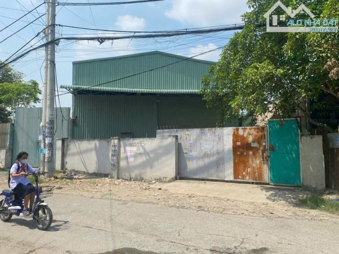 Bán xưởng Mặt Tiền đường Thạnh Xuân 22, Quận 12 dt 10x70m giá 10,5 tỷ