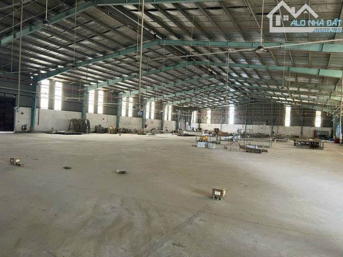 Cho thuê 5560m2 kho bãi XLHN,Thủ Đức.