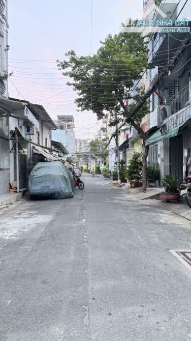 BÁN NHÀ tại tân phú- đ đỗ thừa luông,62m2-2 phòng ngủ-gần siêu thị aone tân phú