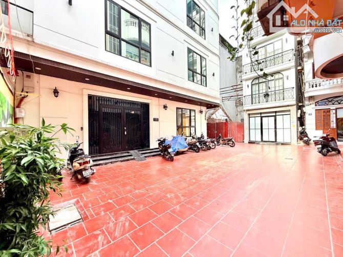 LÝ NAM ĐẾ - LÔ GÓC 3 MẶT THOÁNG - Ô TÔ ĐỖ CỬA - 7 TẦNG THANG MÁY - NỘI THẤT XỊN