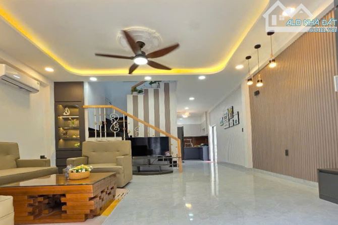 Bán nhà hẻm 3m, Lê Văn Sỹ, Phú Nhuận, 40.1 m² (5m x 11m), 3 phòng ngủ - Giá 7.6 tỷ TL