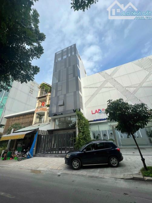 Hàng Siêu VIP ! Mặt tiền Trần Quang Khải - P. Tân Định - 9 x15m - 4 Tầng - Giá TỐt nhát !