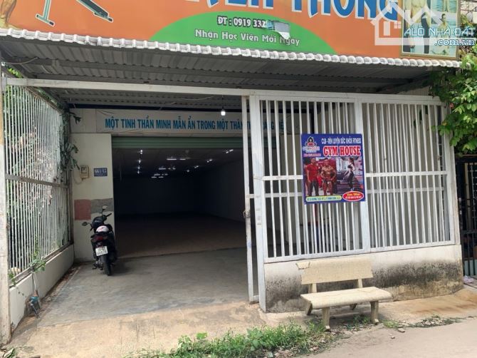 CẦN BÁN GẤP NHÀ HÀ HUY GIÁP, VỊ TRÍ ĐẸP, THẠNH XUÂN QUẬN 12, DT 247 M² (6.56/14.6 × 28)