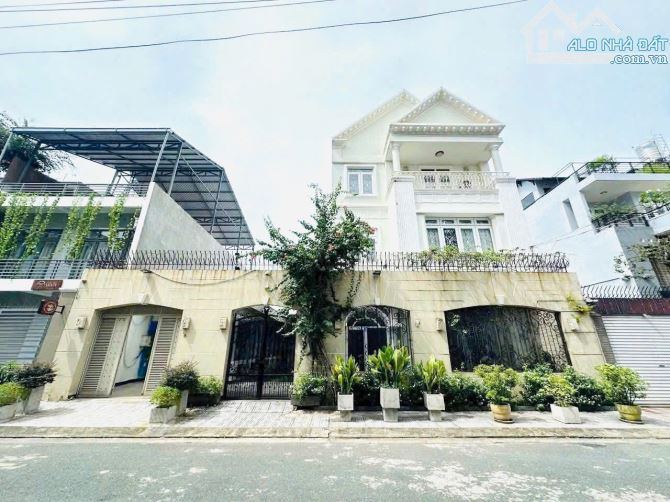 BÁN Nhà biệt thự ngang 16m khu D2D Võ Thị Sáu ,Biên Hoà