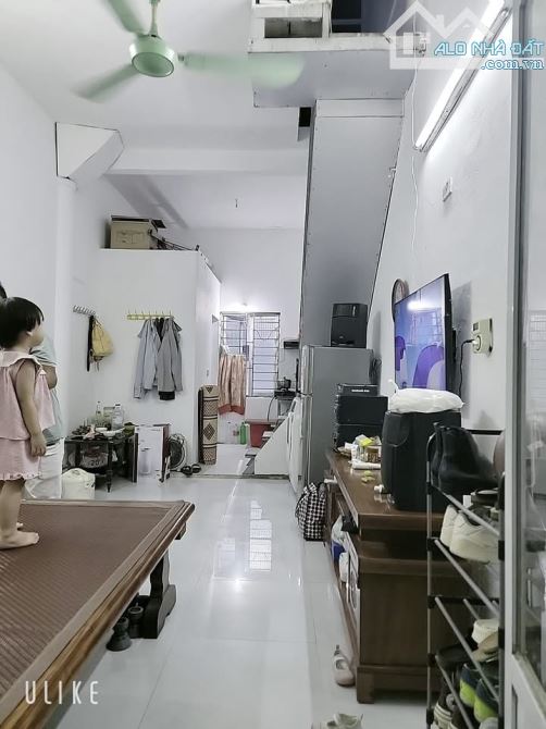Nhà  phân lô Nguyễn Trãi 27m 5,6 tỷ 2 thoáng 30m ra phố