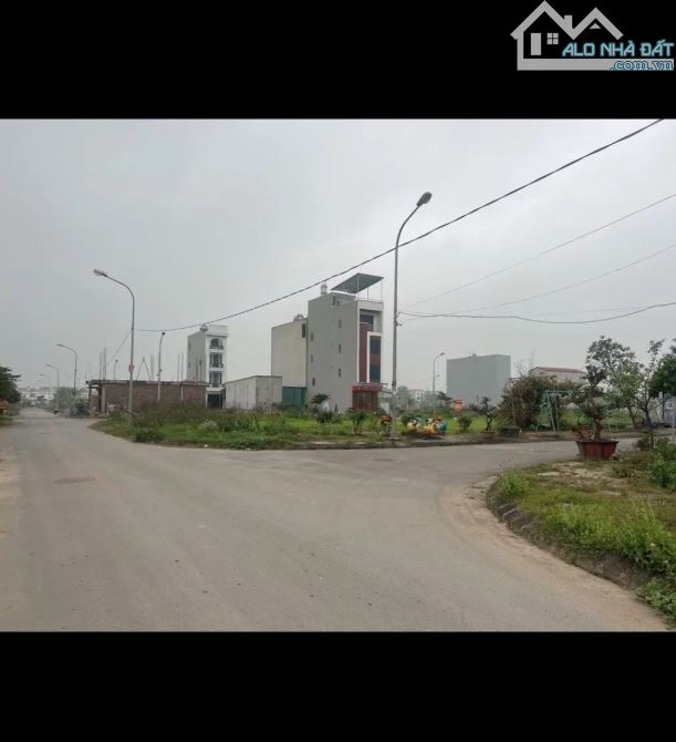 Siêu hiếm, phân lô dịch vụ 2, Đồng Mai, Hà Đông, 50m, vỉa hè, ko lỗi, đủ điện nước, 6.85tỷ