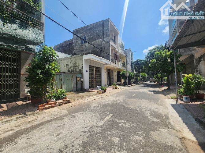 BÁN NHÀ NGANG 6M HẺM CÓ VỈA HÈ - GẦN MẶT TIÈN NGUYẼN HỮU CẢNH, VŨNG TÀU - 8,5 tỷ/ 120m2