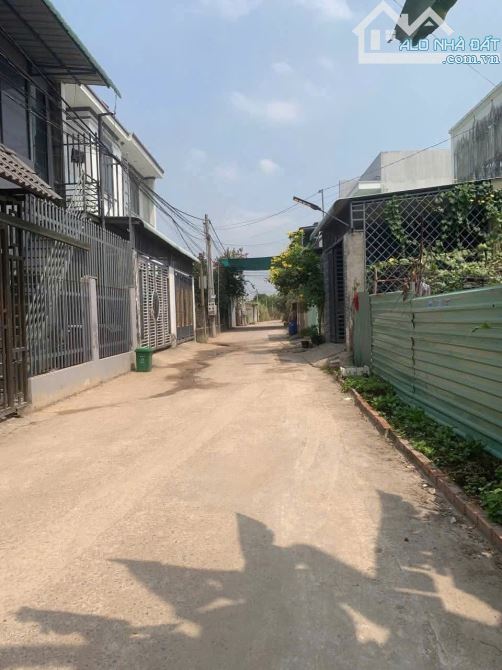 Đất Thạnh Phú Vĩnh Cửu Ngang 10mV .Di chuyển vào TT Biên Hoà 15phút