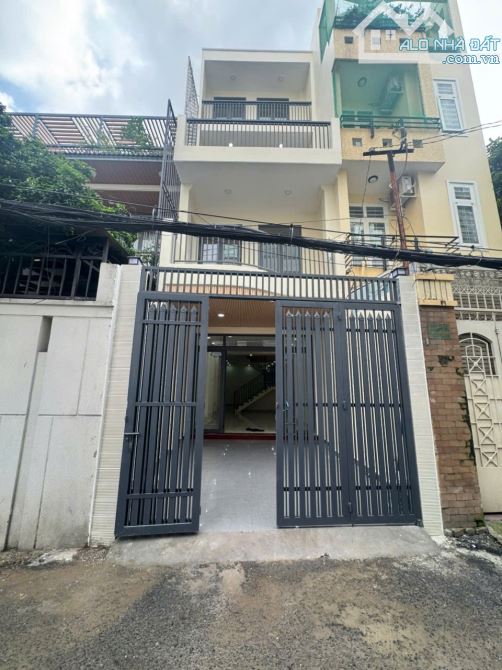 NHÀ BÌNH THẠNH - 4 TẦNG ĐÚC BTCT - SỔ VUÔNG VỨC - THÍCH HỢP GIA ĐÌNH LỚN Ở HAY LÀM CHDV