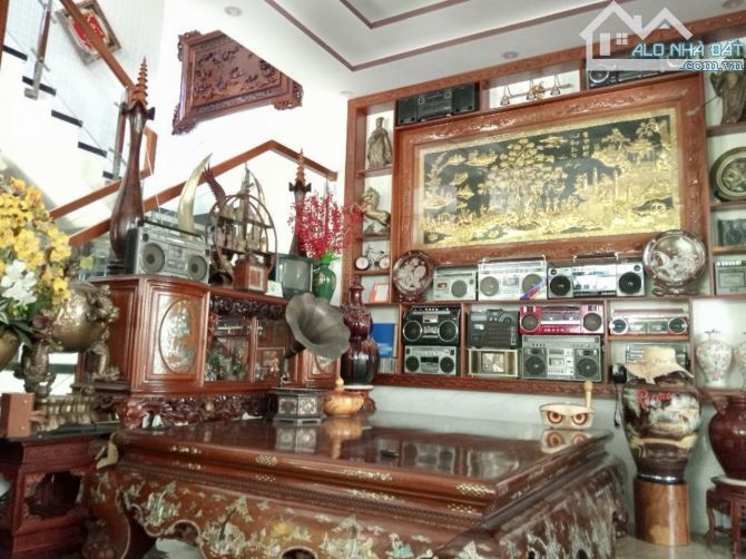 HOT - BÁN VILLA 3 TẦNG DT - 159M2 - LÔ GÓC 2 MẶT TIỀN VŨ TÔNG PHAN, SƠN TRÀ - CHỈ 20.5 TỶ