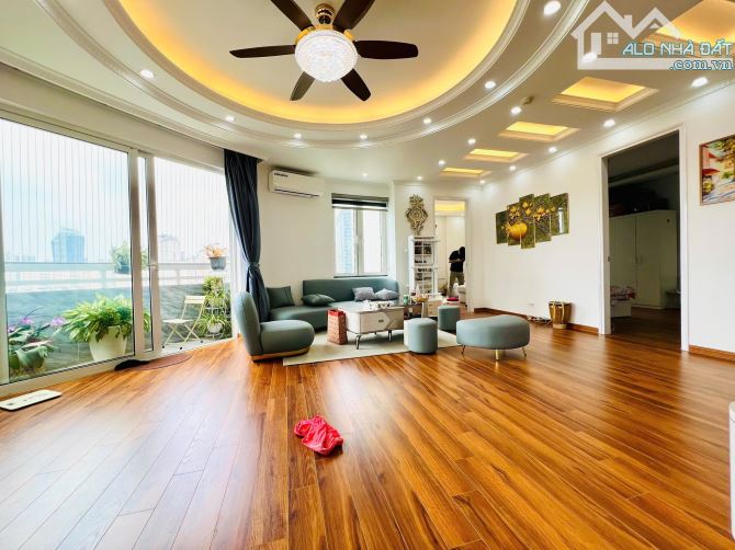 Căn Góc hơn 100m² Chung Cư Nguyễn Chí Thanh – View Phố & Sông – Ở Ngay – Chỉ nhỉnh 8 Tỷ!