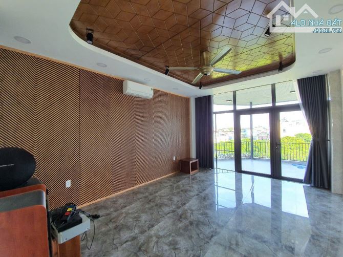 Bán tòa nhà vp MT Nguyễn Hữu Thọ, vị trí KD có thang máy, Hòa Thuận Tây, Hải Châu
