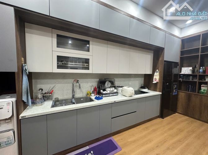 Bán nhà-KĐT Trần Hưng Đạo,Hàng hiếm,thiết kế đẹp,có thang máy,gần chợ,DT: 84m,Giá:8.1tỉ