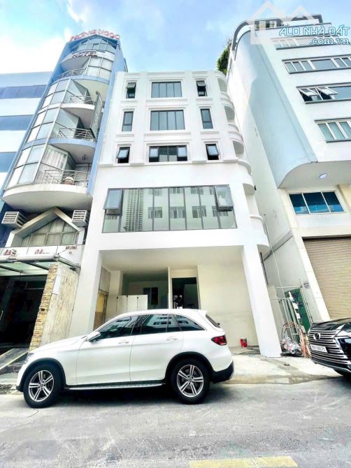 BÁN NHÀ NGANG LỚN MẶT TIỀN ĐẸP VÕ VĂN TẦN, P.5, Q.3 (Phường Xuân Hòa mới)    Vị