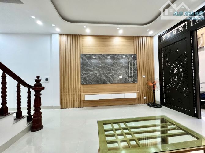 CẦN BÁN NHÀ ĐẸP NGÕ GỐCĐỀ Ơ LUÔN AN SINH ĐỈNH GẦN OTO TRÁNH 36M 4T 7,52 TỶ