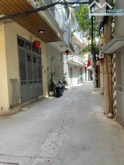 Bán Nhà Trần Khát Chân - Diện Tích 54.3m2 - 4 Tầng - Mặt Tiền Siêu Rộng