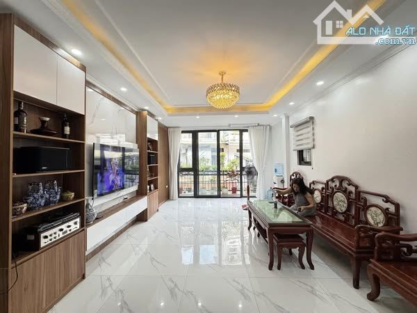 NHÀ MỚI PHỐ THỤY KHUÊ  12 TỶ DT 50 MT 5M 6T  MẶT NGÕ THÔNG KINH DOANH VÀI BƯỚC RA HỒ TÂY
