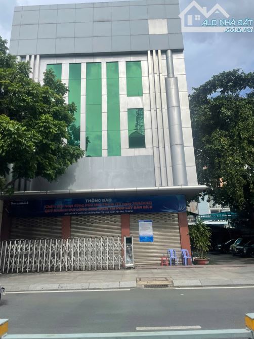 Giảm sâu 10 tỷ - Bán nhà 2MTHùng Vương, Quận 5 – NH: 12x17m – 5 Tầng – HĐT: 180 Tr - 60 Tỷ