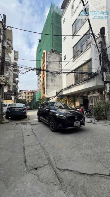 NAM TỪ LIÊM, LÔ GÓC 2 MẶT NGÕ Ô TÔ, 50m2 10.5 TỶ