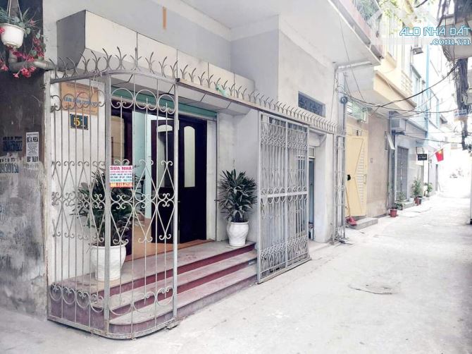 Cho thuê nhà căn góc 3 thoáng tại Ngõ 2 Ngọc Lâm, Long Biên, Hà Nội ,DT 70m2 x 3 giá 9tr5