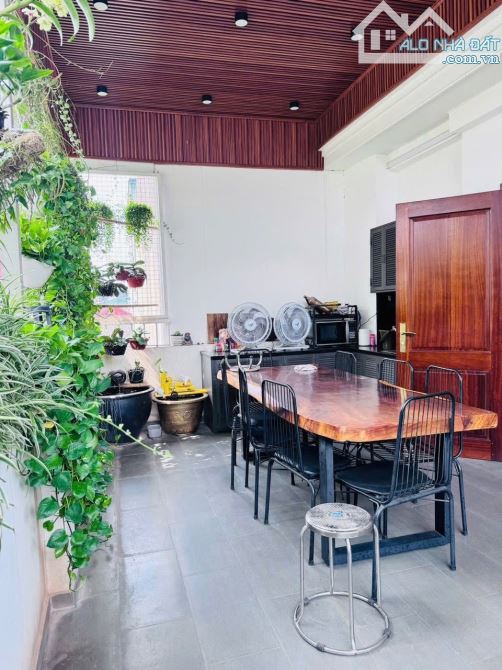 🔥NHÀ ĐẸP DÂN XÂY-THANG MÁY-MT RỘNG GẦN ÔTÔ-NỘI THẤT SANG SỊN NHẬP KHẨU-Hoàng Hoa Thám 5t - 10