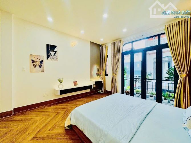 5 TẦNG HẺM OTO TRÁNH PHẠM VĂN CHIÊU - DTS 200m2 - 6.48 TỶ - 10