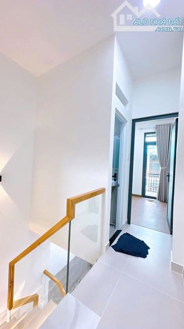 SÁT MẶT TIỀN 1 CĂN Q4  DTSD 60 M2 NHÀ MỚI ĐẸP  CÓ 4 TỶ - 10