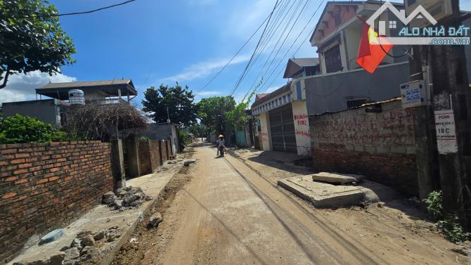Thanh lý đất thôn Đội 4 thôn Đông Hạ, xã Đông Yên, Quốc Oai, Hà Nội, 488m2, MT 21.4m, - 2