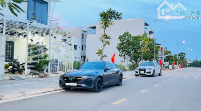 👉👉👉Siêu phẩm đất nền VIEW CÔNG VIÊN - Và BÃI ĐỖ XE  ( Hoa Hậu KQH Hương Sơ) - 1