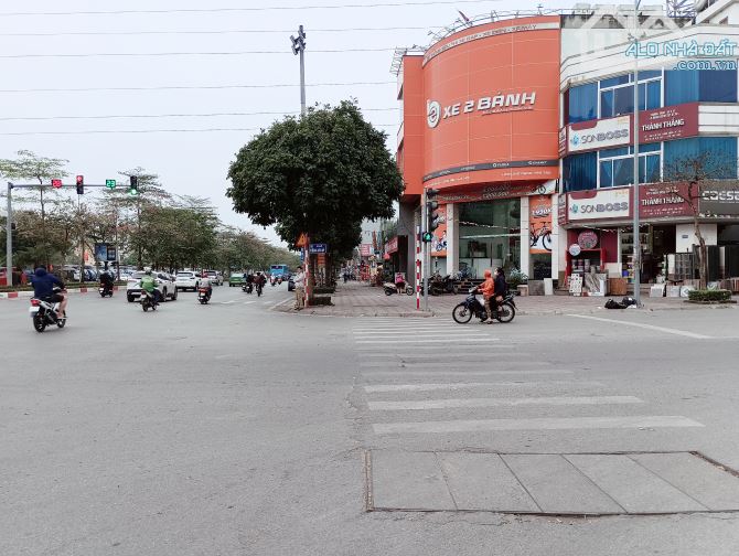 Bán nhà mặt phố Ngô gia tự, căn góc 3 mặt đường đẹp vô cùng DT 82m² - 1