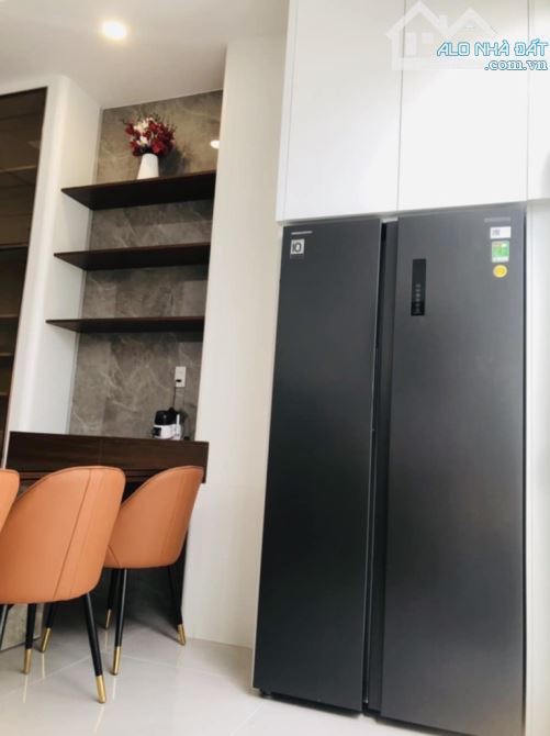 QUẬN 7 - 3 TẦNG MỚI 100% - XE HƠI NGỦ TRONG NHÀ - 81M2 - CHỈ HƠN 9T.Ỷ - 1