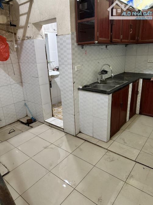 TT BA ĐÌNH NGỌC HÀ- XÂY BIỆT THỰ, CCMN 70 M2 nở hậu, chỉ 13.5 tỷ.  Vị trí đẹp, 30m ra phố - 2