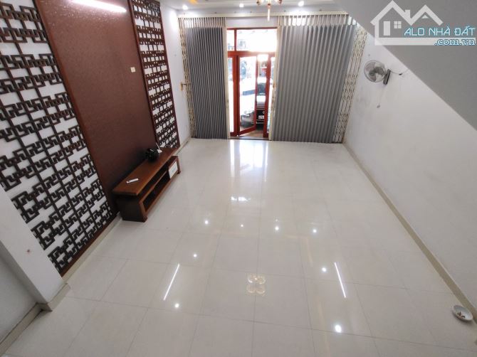 ⸻  Bán nhà mặt tiền Nguyễn Xí, Liên Chiểu, Đà Nẵng – nhà 2 tầng, 100m², giá chỉ 6.85 tỷ - 1