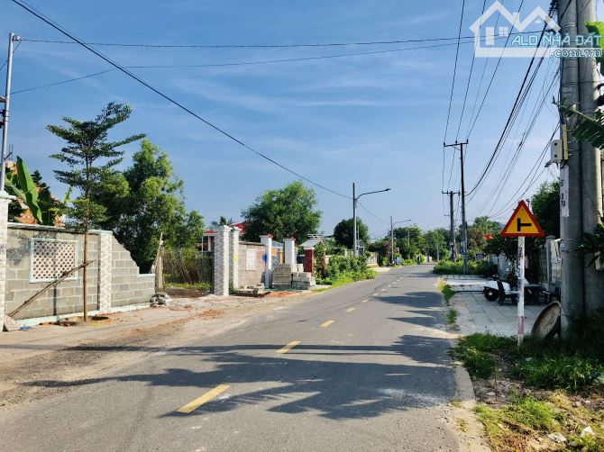 XÃ BIỂN PHƯỚC HẢI-TP HCM-dt: 335m2- ngang 9,8m-sâu 35m- nở hậu 10,3m-100 thổ cư-giá 3t5 - 1