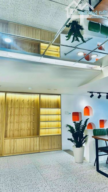 Bán nhà 4 tầng MT kẹp kiệt Nguyễn Thị Minh Khai,Hải Châu,18 tỷ - 1