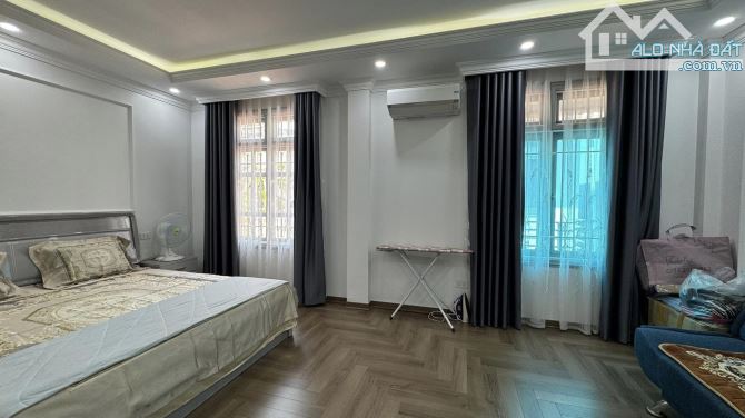 Biệt thự sân vườn CHU HUY MÂN Phúc Đồng - 145m 6tầng thang máy sân vườn gara - chỉ 2x tỷ - 1