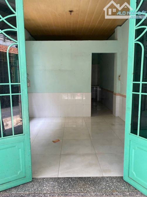 4 Tỷ- Tôn đản- Quận 4 Mua 1 được 2 Vừa ở vừa cho thuê nhà chia làm 2 căn trước sau - 1