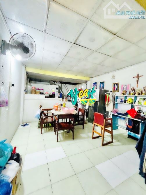 🏡 BÁN NHÀ – HẺM 8M GẦN MẶT TIỀN TÂN HƯƠNG — 77M2(3.9x20m) A4 — 2 TẦNG – 8.4 TỶ - 1