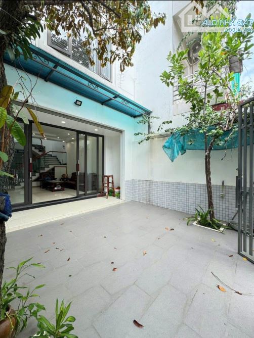 Bán nhà 2,5 tầng phố An Đà, ô tô vào nhà chỉ hơn 5 tỷ - 1