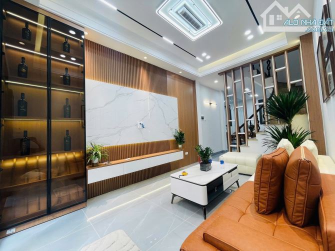 40M2 x 5T - Phố Kim Giang - Thanh Xuân - Nhà Mới - Ngõ Thông - MT 3.7m - Giá 8.6 tỷ - 1
