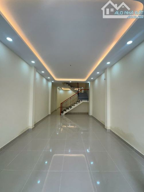 NHÀ BÌNH THẠNH - 4 TẦNG ĐÚC BTCT - SỔ VUÔNG VỨC - THÍCH HỢP GIA ĐÌNH LỚN Ở HAY LÀM CHDV - 1