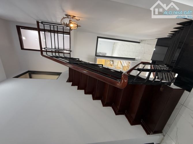NHÀ 2 MẶT TIỀN NGUYỄN PHÚC CHU - HXH - 3 TẦNG - 42M2 - 4PN - CHỈ  NHỈNH 4 TỶ - 1