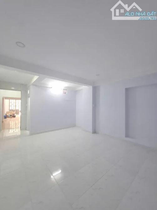 💥 NHÀ BÁN CMT8 QUẬN 10 HẺM XE HƠI – NHÀ NGANG 4M – 5PN KHÉP KÍN  – GIÁ CHỈ 10.6 TỶ 💥 - 1