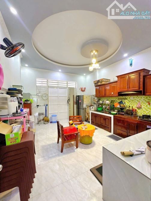 Nhà 1T1L - MẶT TIỀN - gần căn NHÀ DÁT VÀNG✔Gần Đại Học Y Dược, chợ An Khánh - 1